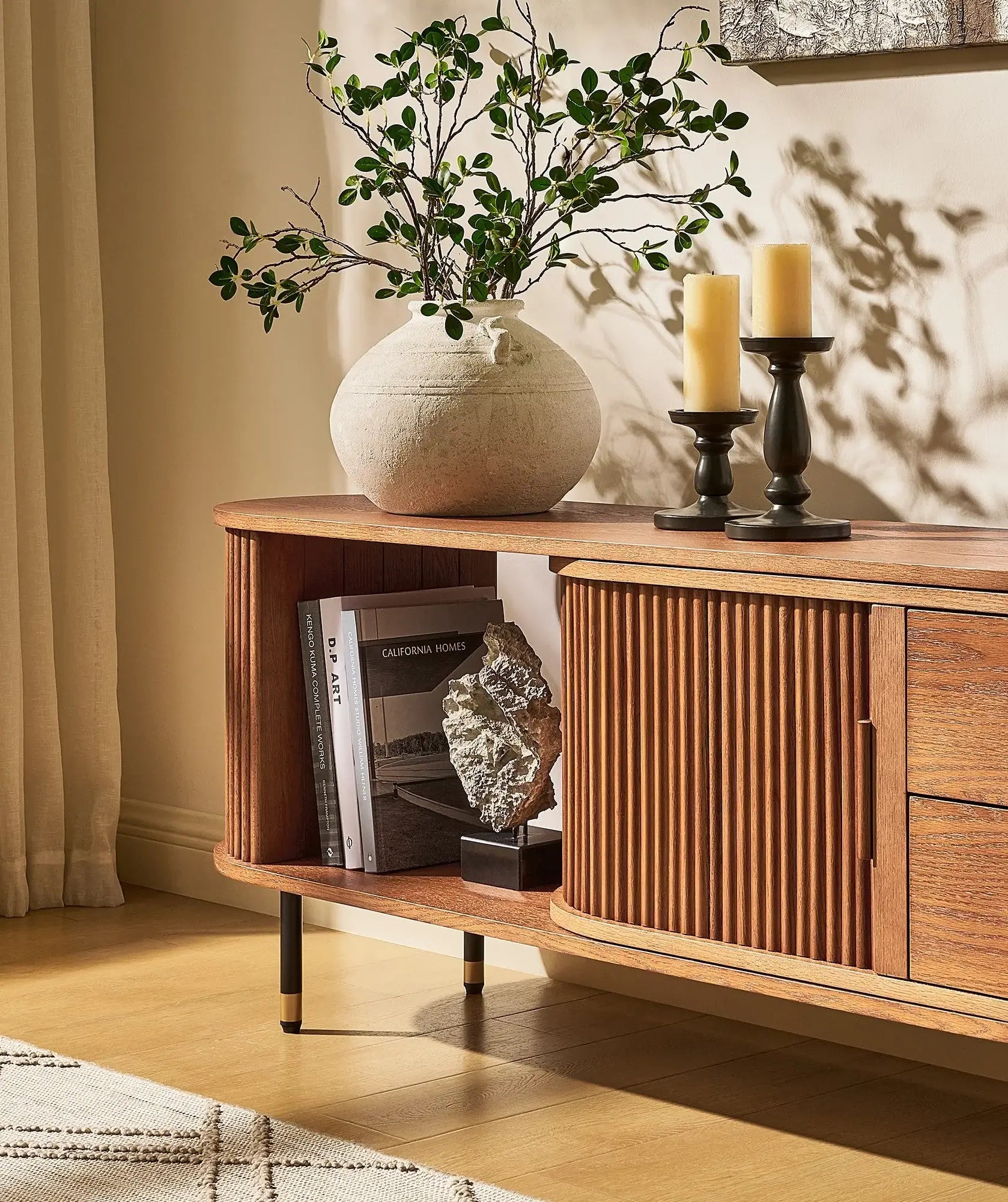 TV STAND & MEDIA CONSOLE