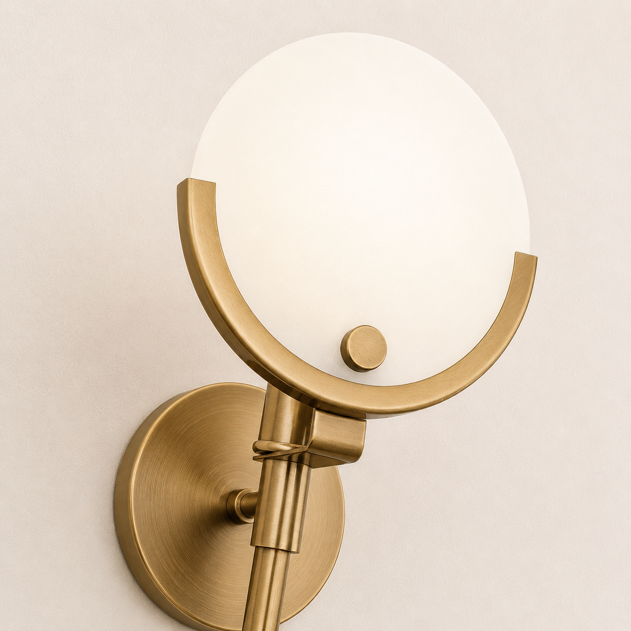 Alabaster Ava Brass Wall Lamp