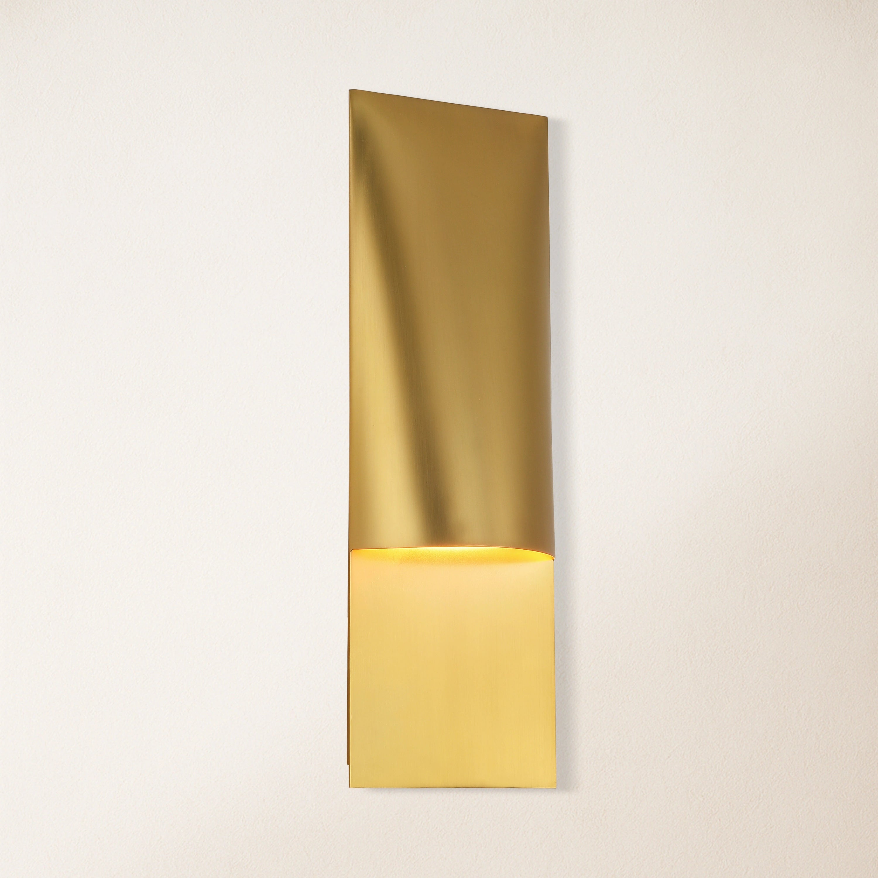 Trany Vertical Wall Sconce