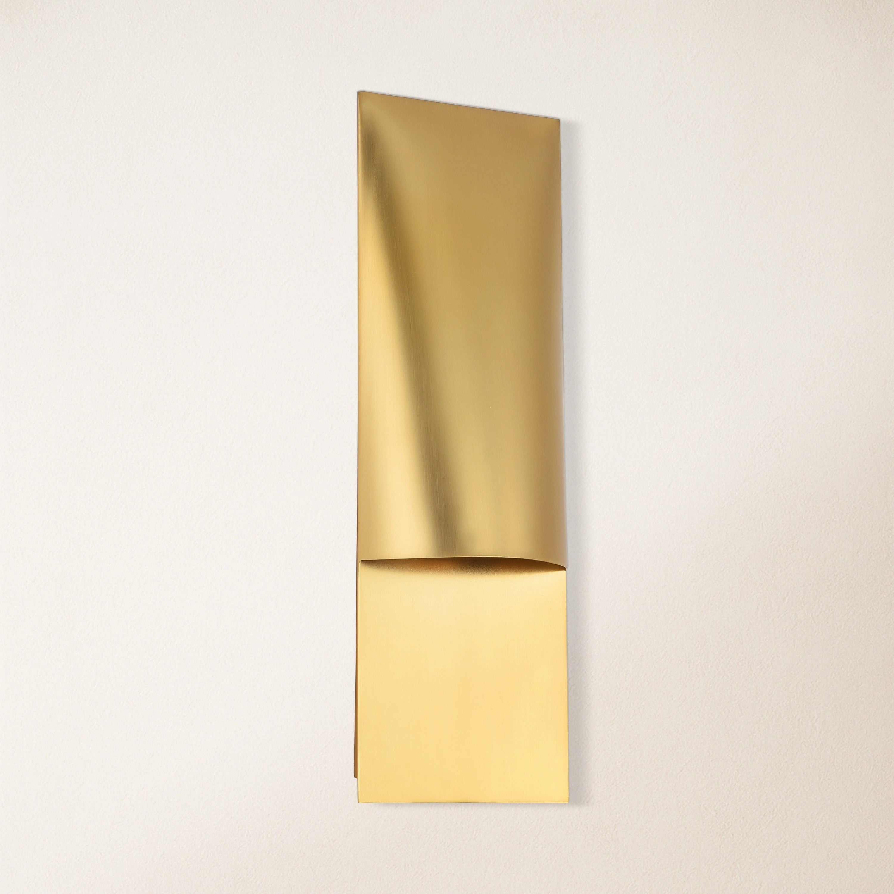 Trany Vertical Wall Sconce