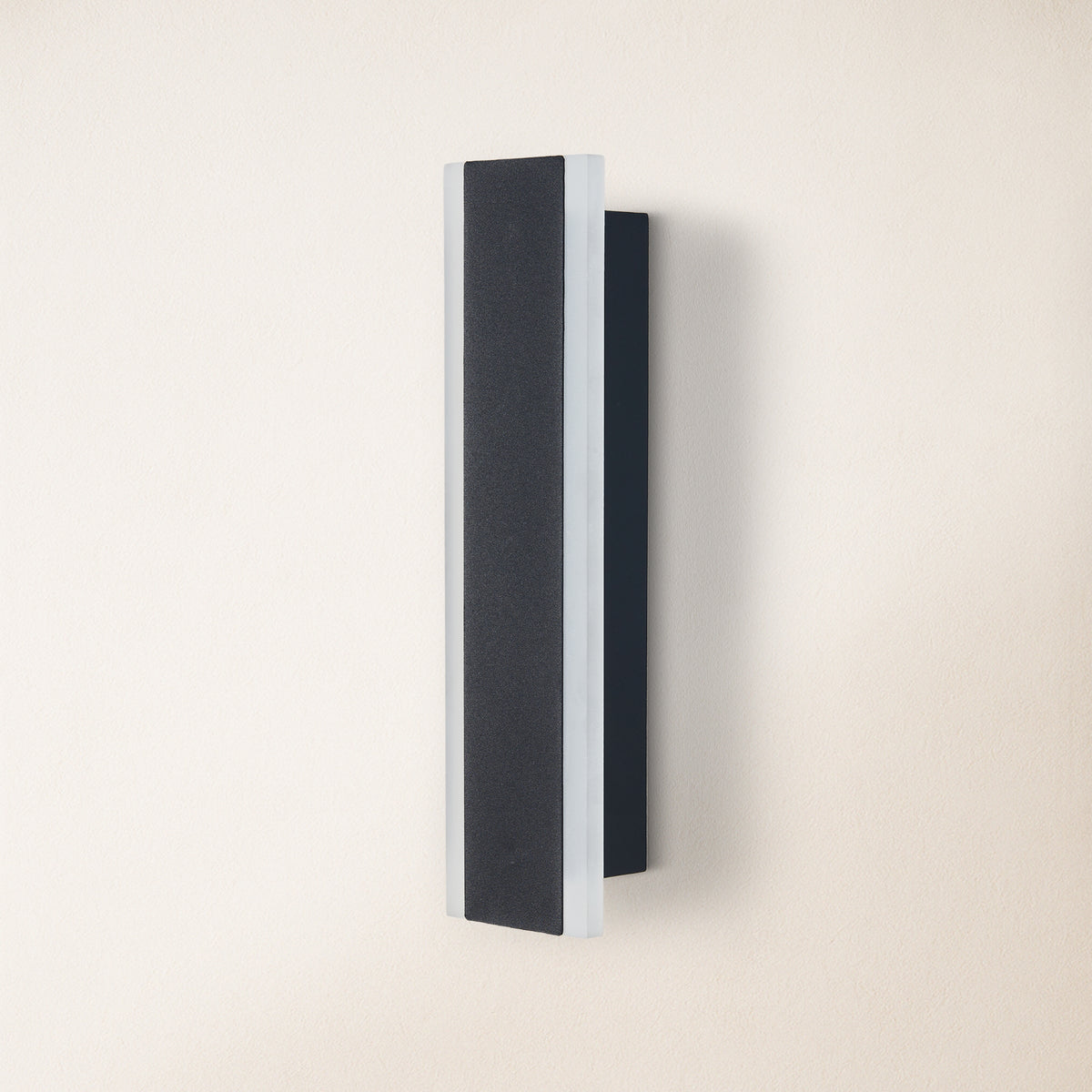 Orivelle Outdoor Wall Sconce 12"H