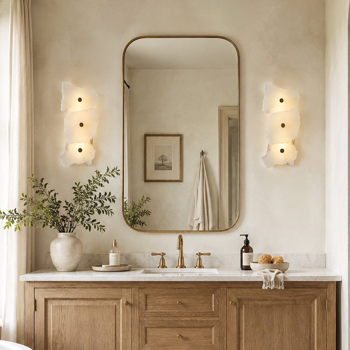 Arscelia Alabaster Linear Wall Sconce