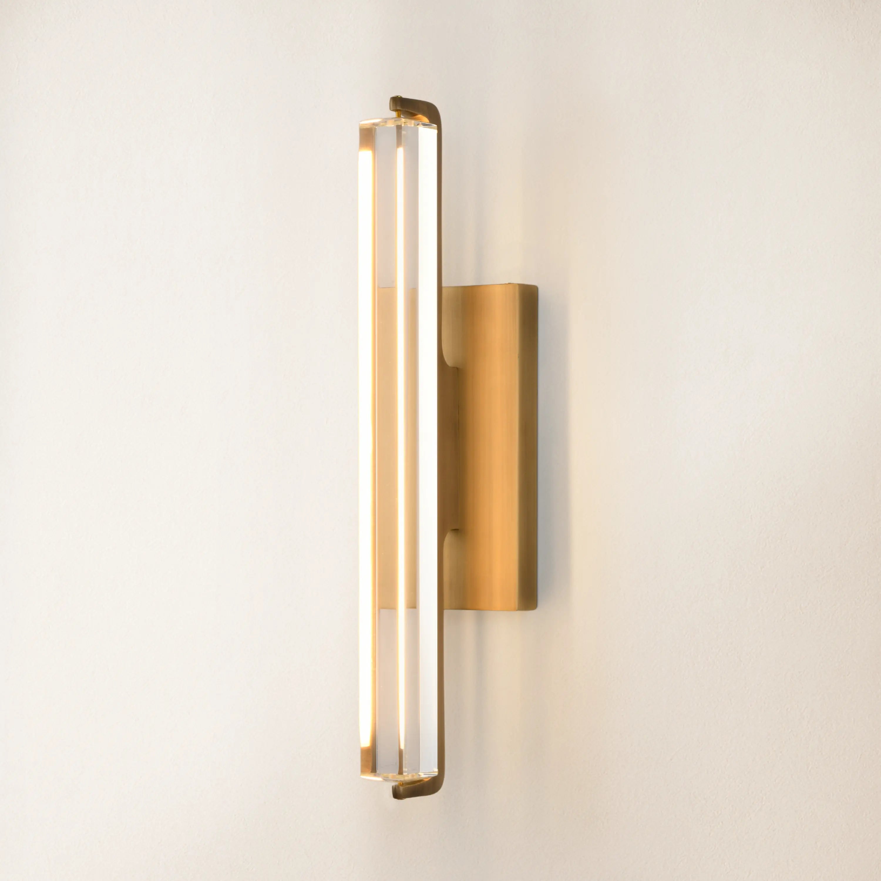 Clara Glow Crystal Single Wall Sconce 19"
