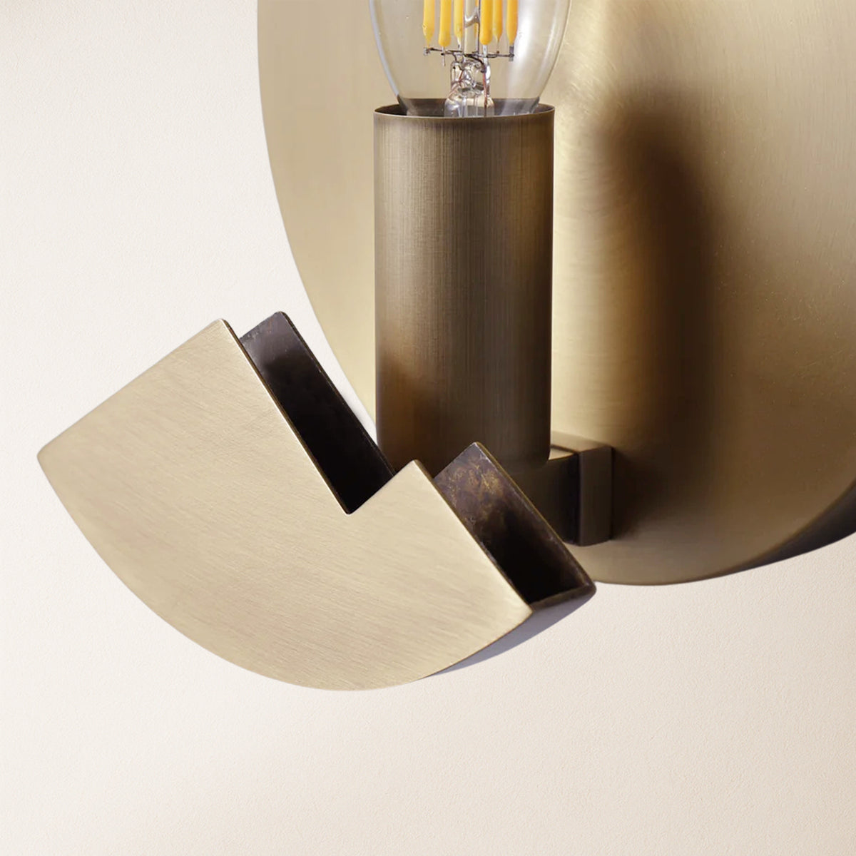 Egwent Alabaster Brass Sconce 8"D