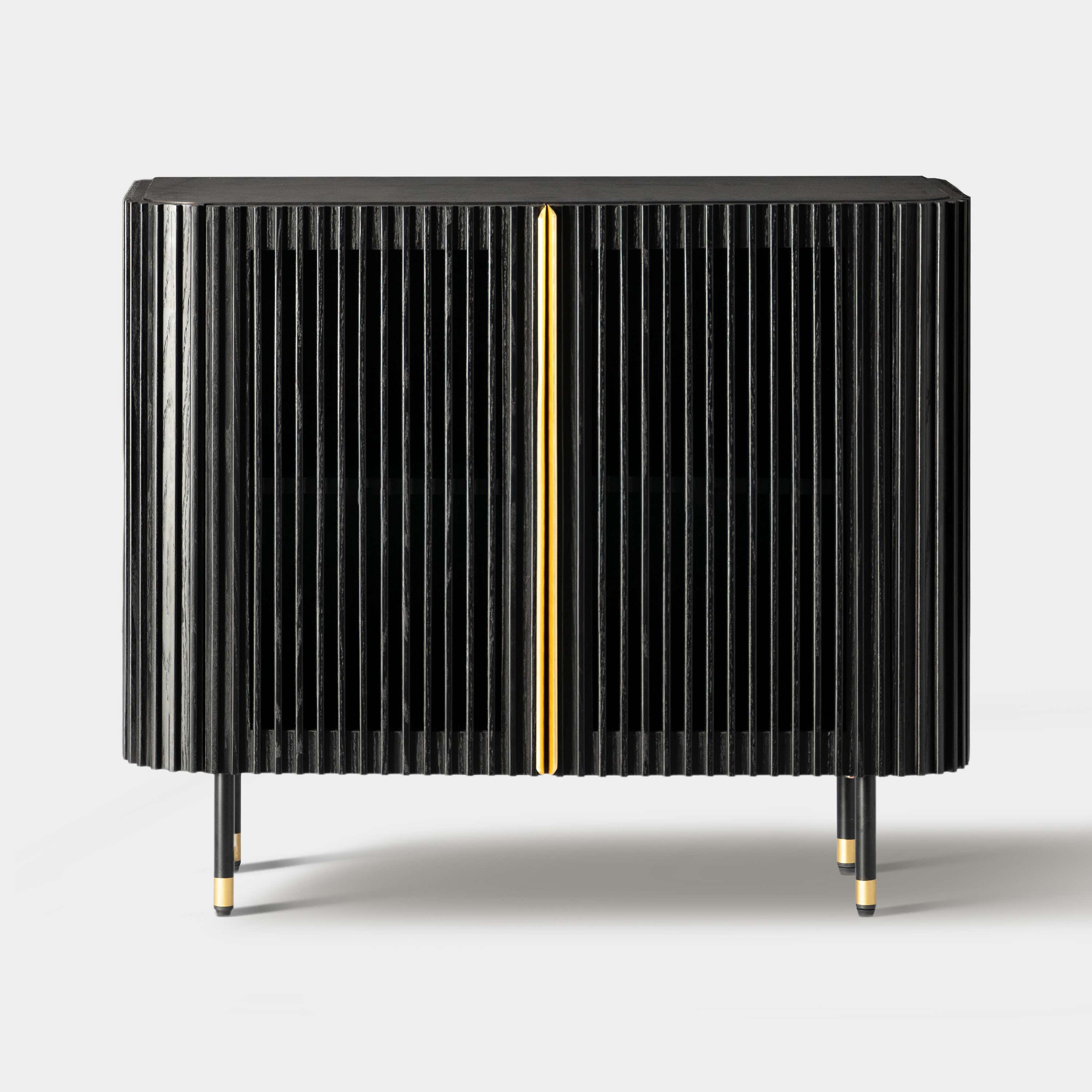 Ewan 40″ Oak Cabinet