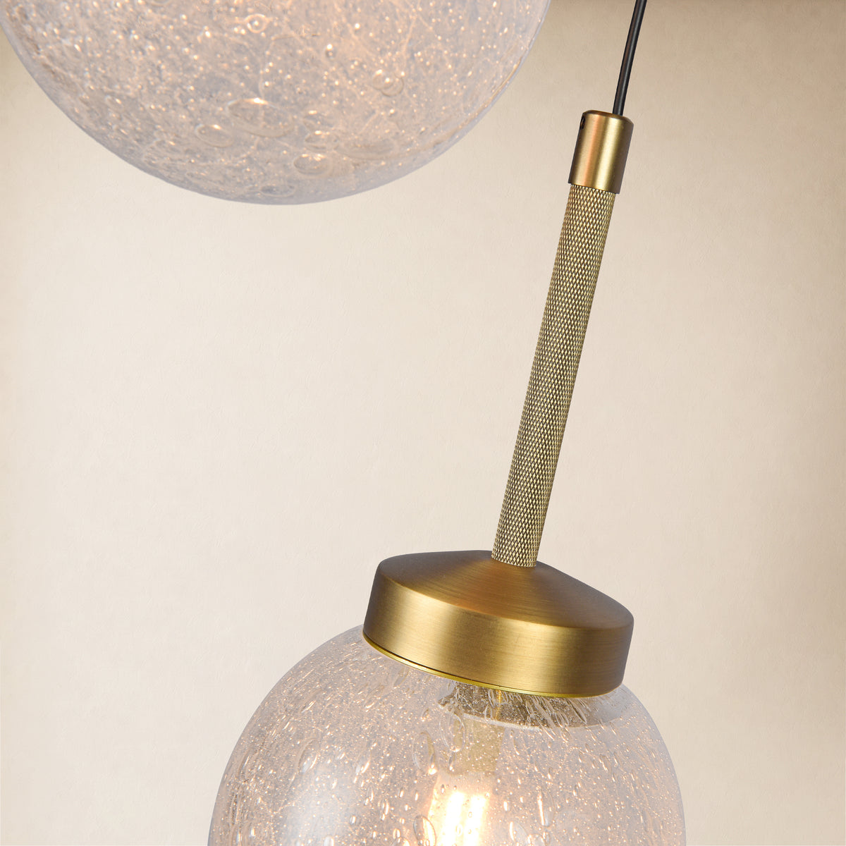 Liorenne Bubble Glass Globe Cluster Chandelier 7"D
