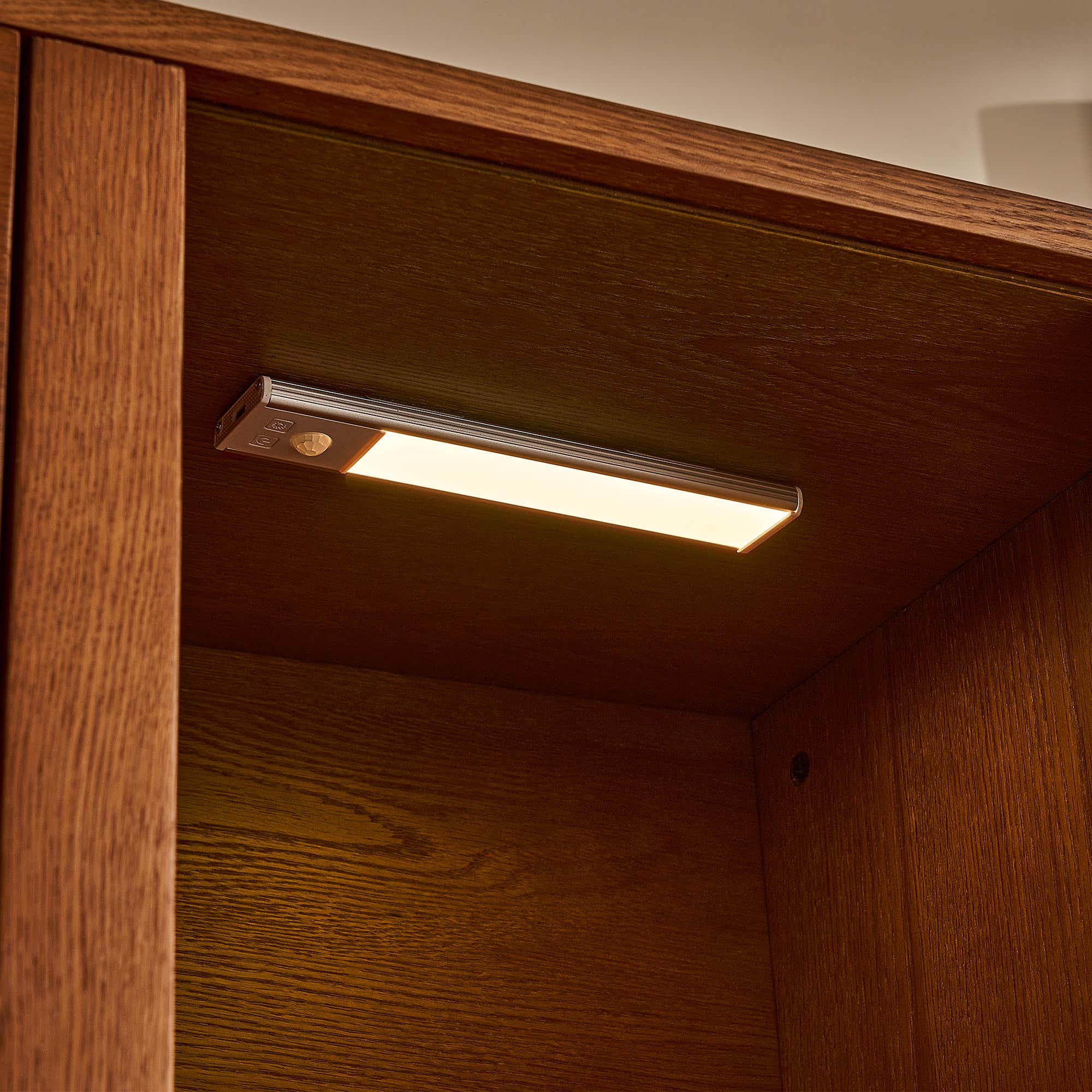 Ewan Oak Extendable Media Console 79" to 110"