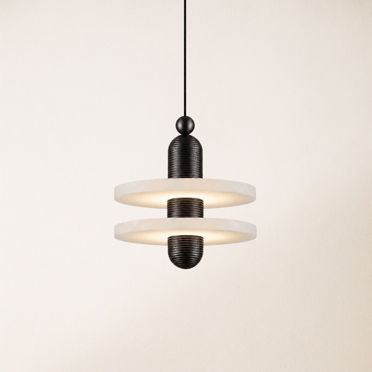 Median Mono Pendant Light