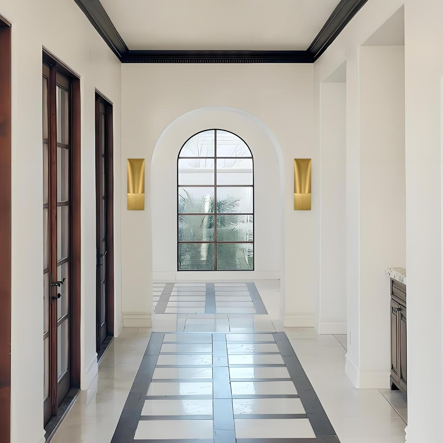 Trany Vertical Wall Sconce