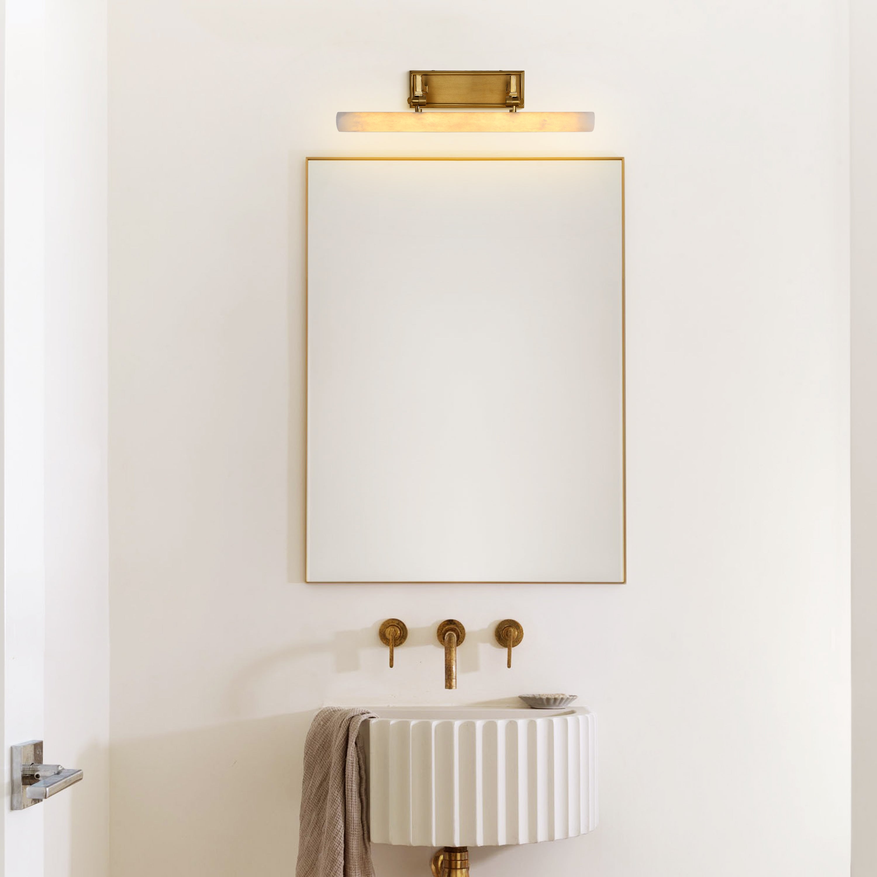 Nimbus Alabaster Picture Light 20"