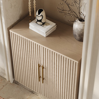 Holt 32″ Solid Oak Cabinet