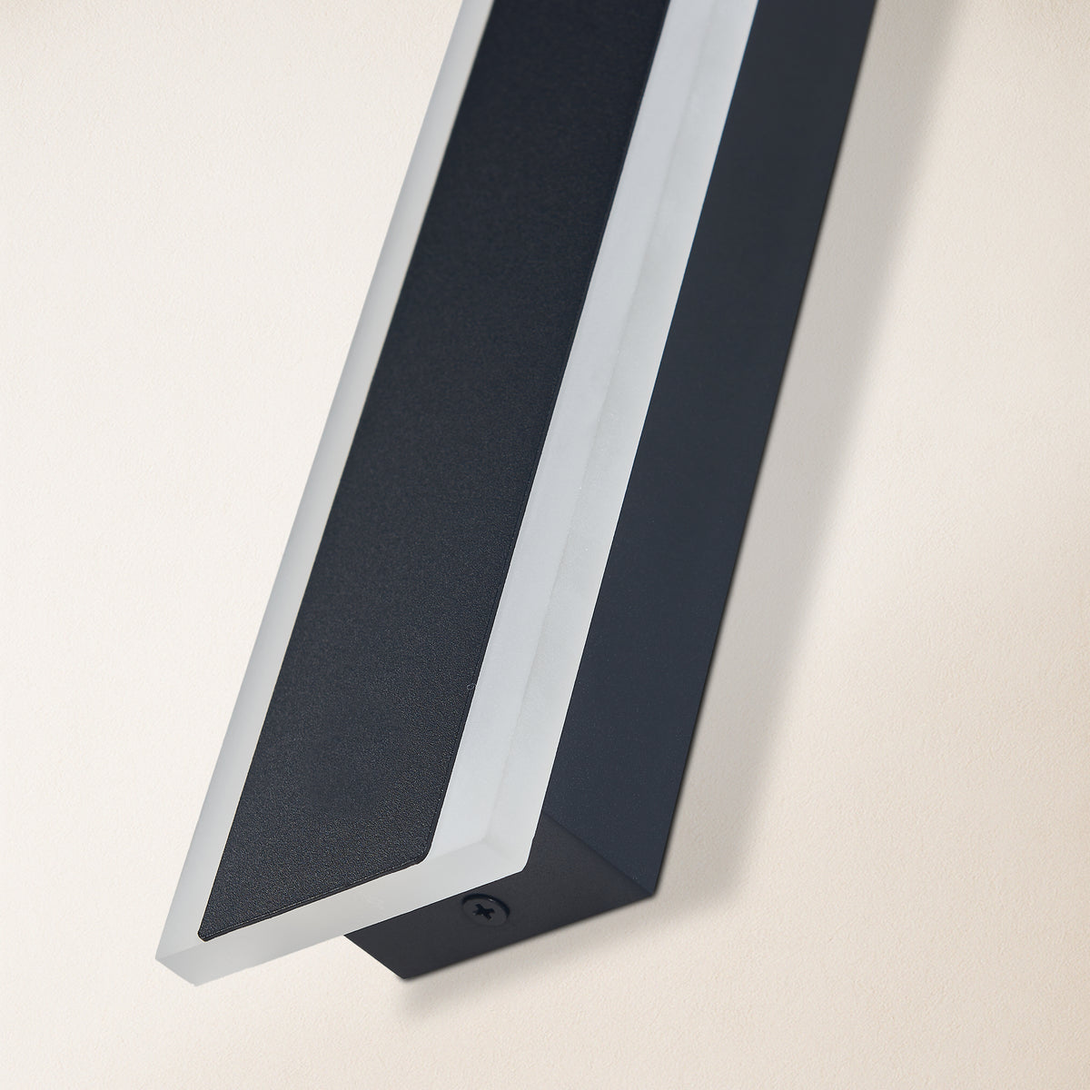 Orivelle Outdoor Wall Sconce 24"H