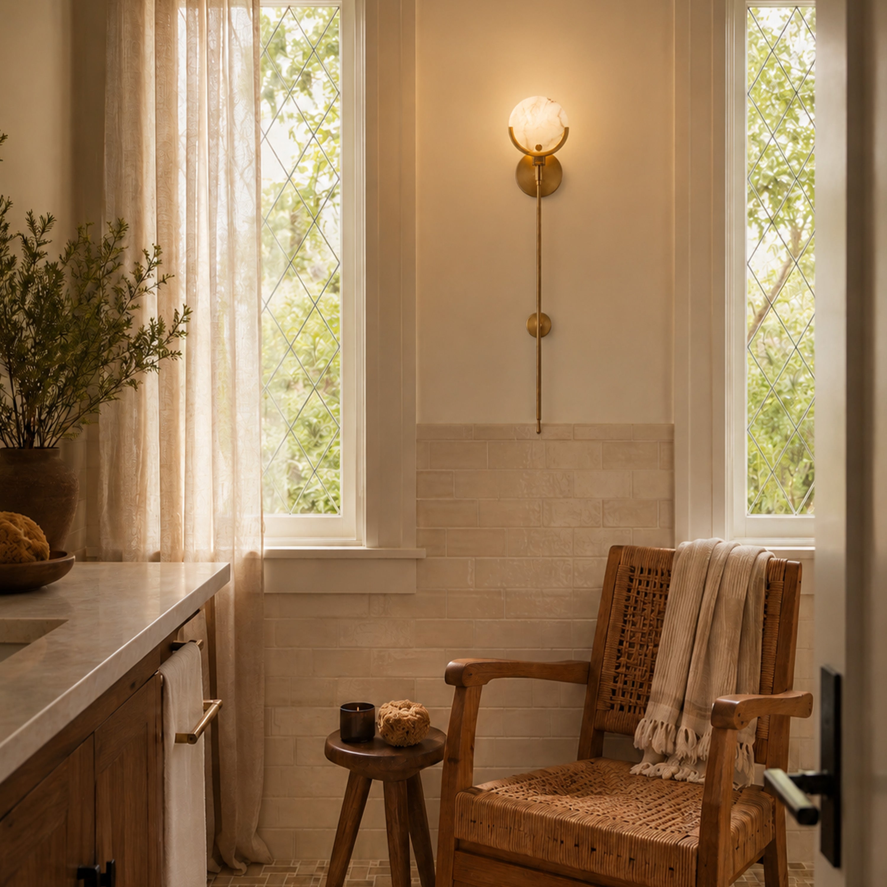 Alabaster Ava Brass Wall Lamp