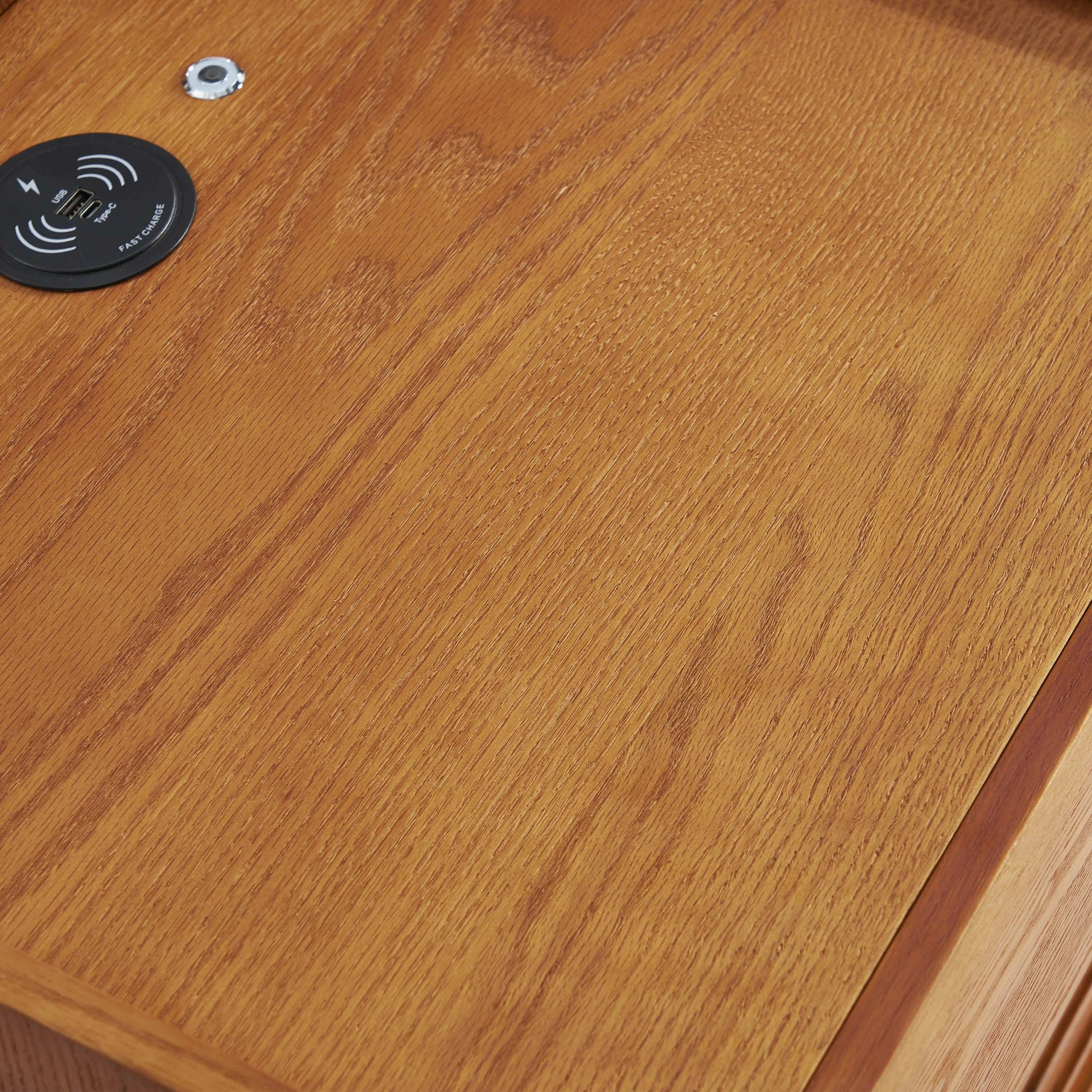 Devon Oak Nightstand 20“W