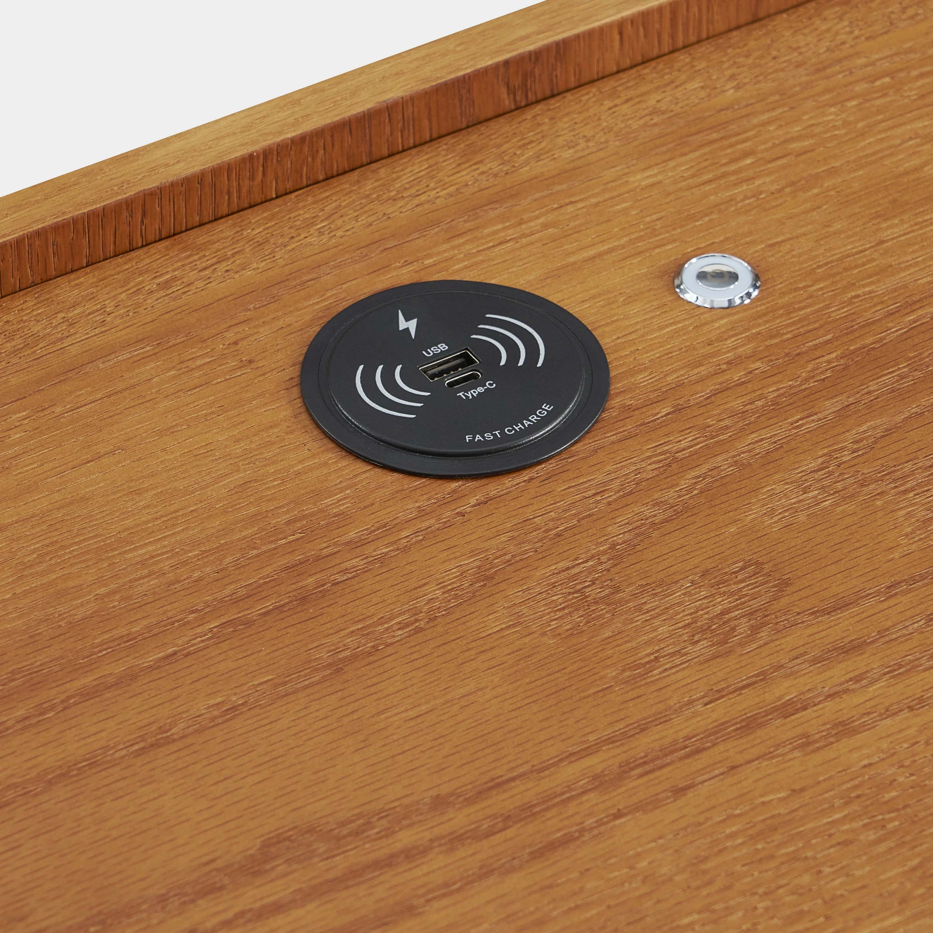 Devon Oak Nightstand 20“W