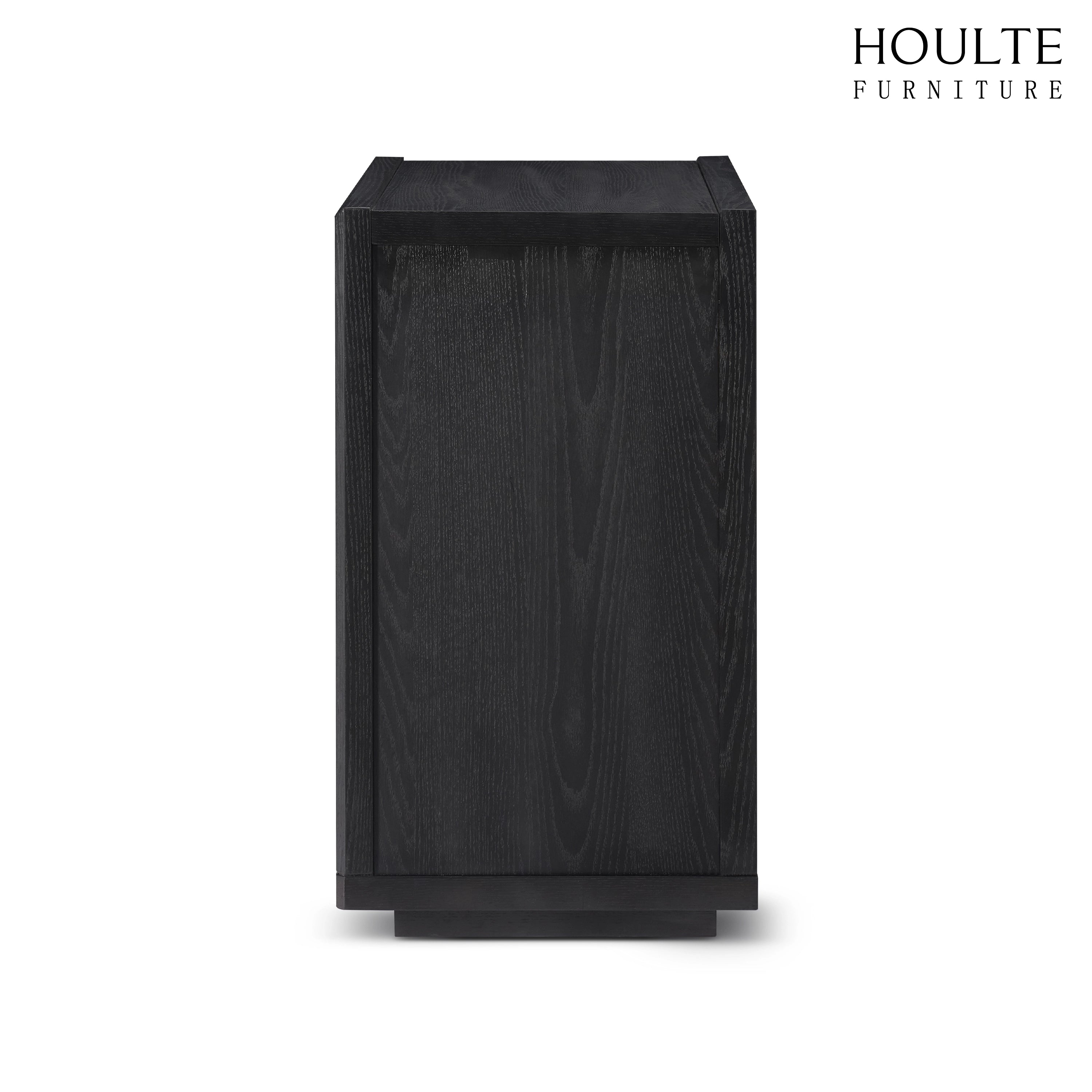 Alvar 32″ Oak 3-Drawer Chest