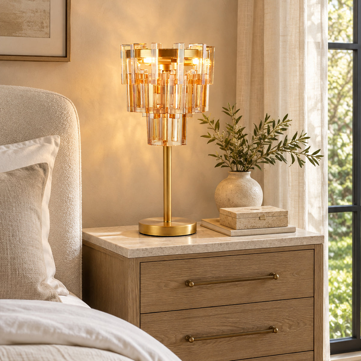 Table lamp creating a warm lower layer of light