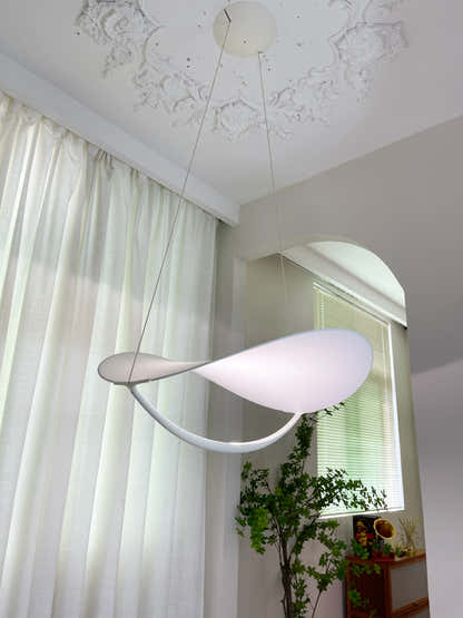 Luvra Floating Arc Pendant Light