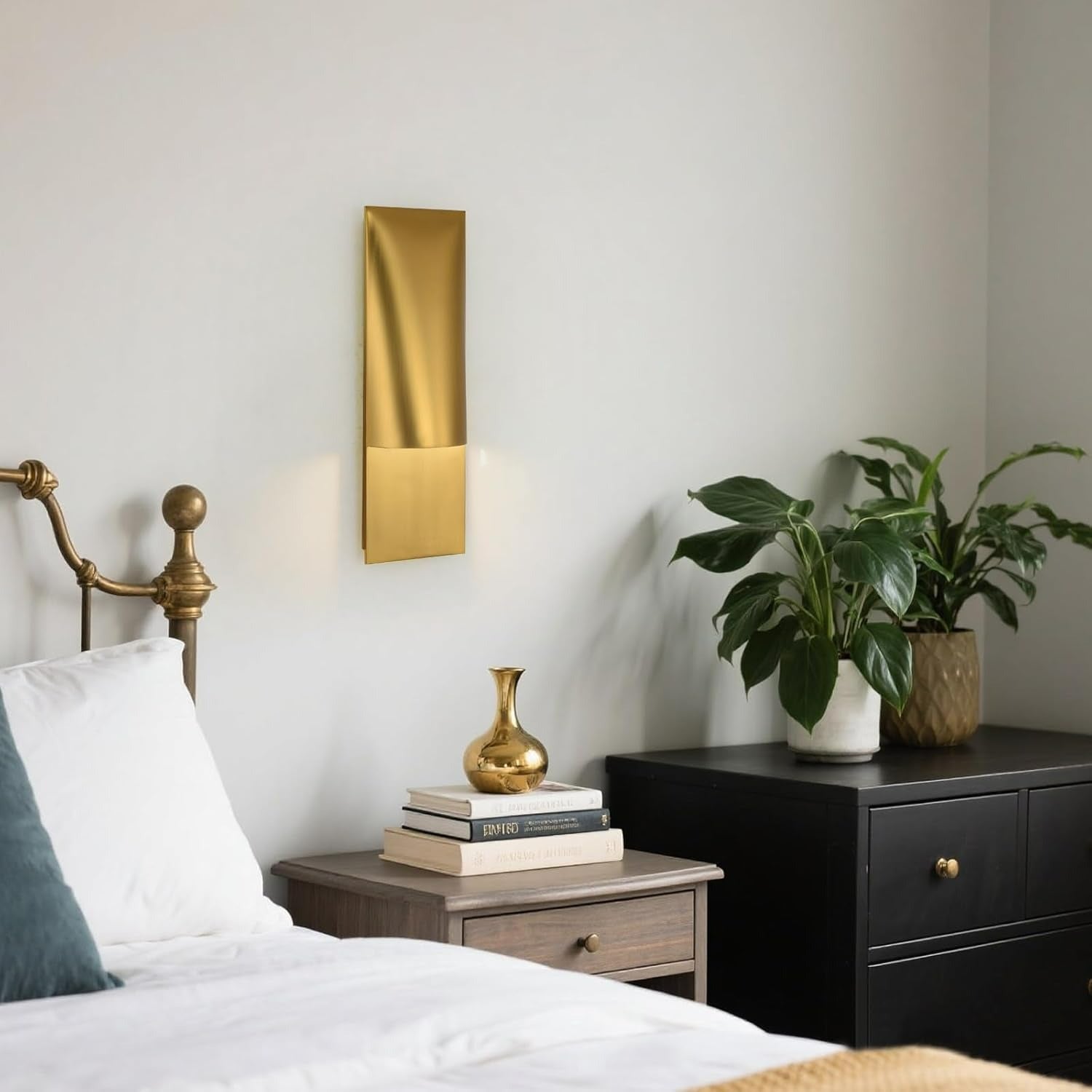 Trany Vertical Wall Sconce 18"H