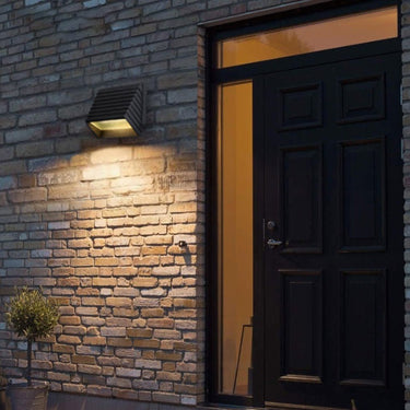 Modern Minimalist Outdoor Waterproof LED Wall Light for Villa Garden Balcony Stairs